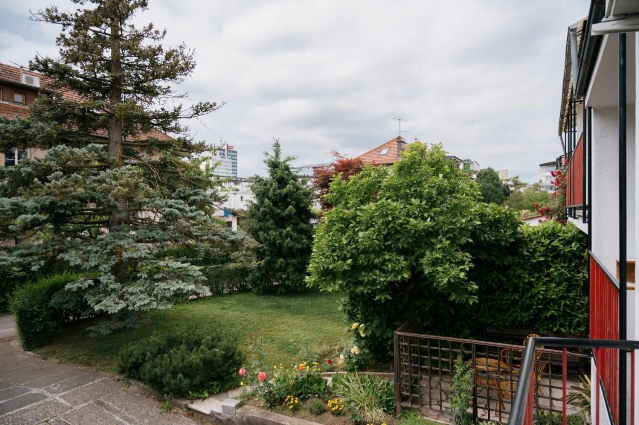 Ljubljana C17 4-Bedroom Private Row House With Garden And Parking Exterior photo